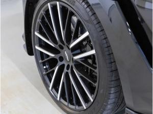 Aston Martin DBX 707