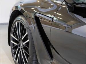 Aston Martin DBX 707