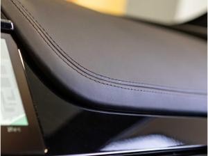 Aston Martin DBX 707