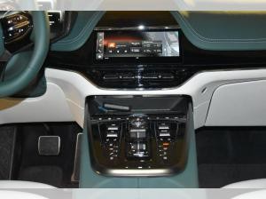 Aston Martin DBX 707