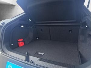 Volkswagen ID.4 Pro 4M IQ-LED WÄPU PANO AHK SFW ACC