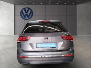 Volkswagen Tiguan Allspace 2.0 TDI DSG Life 7-Sitzer Navi Rückfahrkamera LED