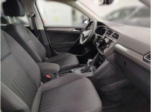 Volkswagen Tiguan Allspace 2.0 TDI DSG Life 7-Sitzer Navi Rückfahrkamera LED