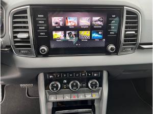 Skoda Karoq Tour 1,5 TSI DSG ACC SHZ Navi AHK *SOFORT VERFÜGBAR*