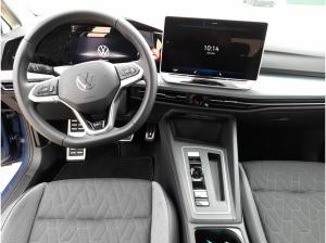 Volkswagen Golf VIII Variant 2.0 TDI Goal Matrix AHK 360 ACC