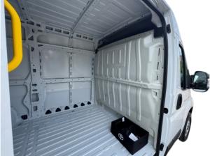 Toyota Proace Max 2.2L Diesel 140 PS 6 MT 2x4 L3H2 Kastenwagen MEISTER plus Toyota ProTouch&Go NAV1 light