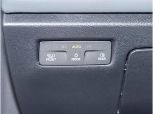 Volkswagen Passat Business 1,5 l eTSI Matrix AHK Kamera HeadUp
