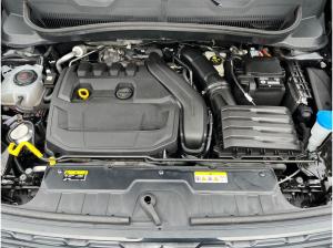 Volkswagen T-Cross Life 1.5 TSI DSG / Bluetooth, SHZ, DAB+