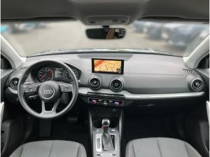 Audi Q2 35 TFSI S-tronic / MMI-Navi plus, LED, RFK