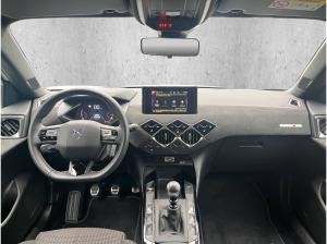 DS Automobiles DS 3 Crossback PT 100 Performance Line SHZ+LM