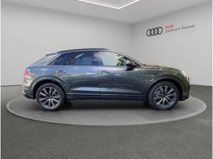 Audi Q8 55 TFSI quattro Matrix HuD Kamera AHK Leder