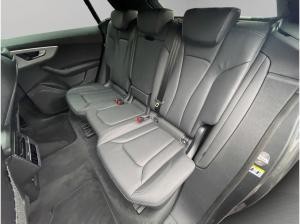 Audi Q8 55 TFSI quattro Matrix HuD Kamera AHK Leder