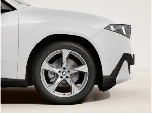 BMW iX3 x50 Neue Klasse PanoVison ab 702,25 mtl. Navi
