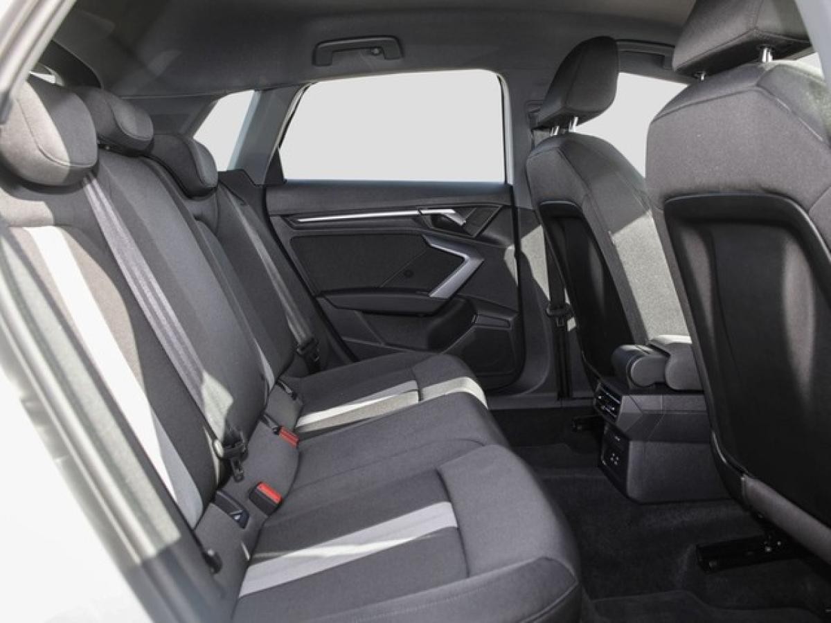 Audi A3 Sportback 30 TFSI advanced AHK Navi Virtual+