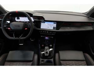 Audi RS3 Limousine TFSI quattro 280 km/h