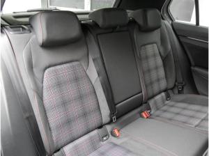 Volkswagen Golf GTI 2,0 l TSI DSG Pano,Navi Lagerwagen Anlieferung August !