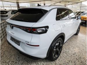 Volkswagen T-Roc 1.5 eTSI DSG R-Line Kamera Ganzjahresreifen