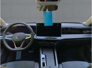 Volkswagen Passat 2.0 TDI DSG ELEGANCE 5JG+NAVI+AHK