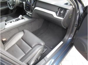 Volvo S60 B4 Plus Dark