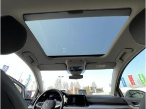 Volkswagen Golf VIII 1.0 TSI ACC+SHZ+PANORAMA+PDC+NAVI+GJR