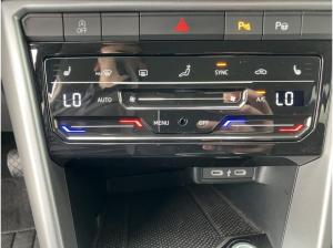 Volkswagen T-Roc 1.0 TSI Life NAVI+CARPLAY+SHZ+PDC+LED+MFL