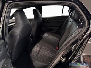 Volkswagen Golf VIII R-Line 1.5 l eTSI DSG