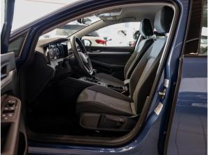 Volkswagen Golf VIII 1,5 TSI Life ACC LED AppConnect Alu Parkpilot Sitzheizg