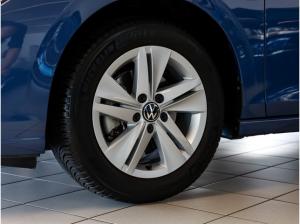 Volkswagen Golf VIII 1,5 TSI Life ACC LED AppConnect Alu Parkpilot Sitzheizg