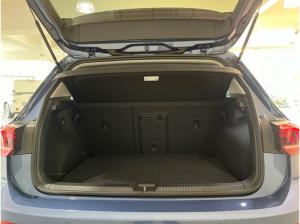 Volkswagen Golf VIII 1.5 TSI - Goal Navi SHZ APP-Connect Digital Cockpit Pro Kamera LED Plus ACC Einparkhilfe AHK