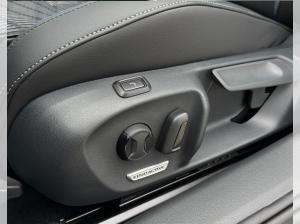 Volkswagen Passat Variant R-Line 2025 2.0 TDI 4MOTION 193 DSG (UVP 71.530€/SOFORT) BLACK/IQ/HEAD/AHK/PANO/ASSIST/UVM.