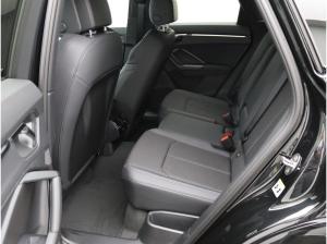 Audi Q3 S-Line 35TFSI S-tronic / Navi+, RFK, AHK, LED