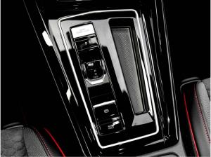 Volkswagen Golf VIII GTi Clubsport Facelift DCC H&K AKRAPOVIC MATRIX