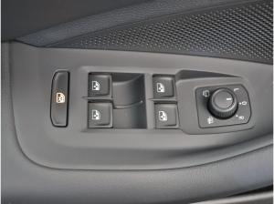 Volkswagen Passat Variant Business 2.0 TDI DSG+AHK+HUD+KAMERA+ACC+NAVI