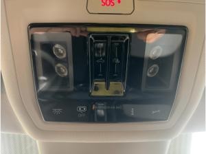 Skoda Octavia COMBI 2.0 TDI SELEKTION DSG AHK PANORAMA