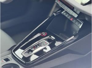 Audi RS3 Limousine TFSI quattro 294(400)kW(PS) S tronic *EROBERUNG*SOFORT*