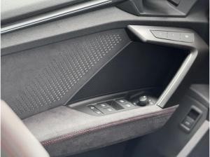 Audi RS3 Limousine TFSI quattro 294(400)kW(PS) S tronic *EROBERUNG*SOFORT*