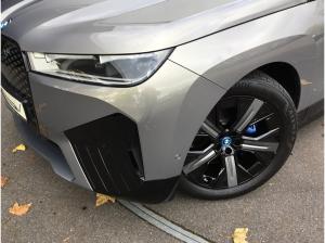 BMW ix iX xDrive50 SPORTPAKET+AHK+LC PROF+KAMERA