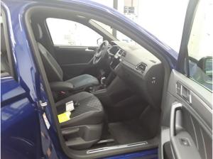 Volkswagen Tiguan 2.0 TSI DSG R-LINE 4M AHK STANDHEIZUNG WINTERRÄDER