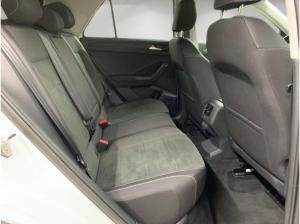 Volkswagen T-Roc Style 1.5 TSI 110kW DSG - LED ACC AHK Navi Massage SHZ Kamera MFL Einparkhilfe Digital Cockpit Pro