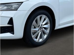 Skoda Octavia Com. 2.0 TDI DSG Selection +ACC+AHK+NAVI+SHZ+RFK