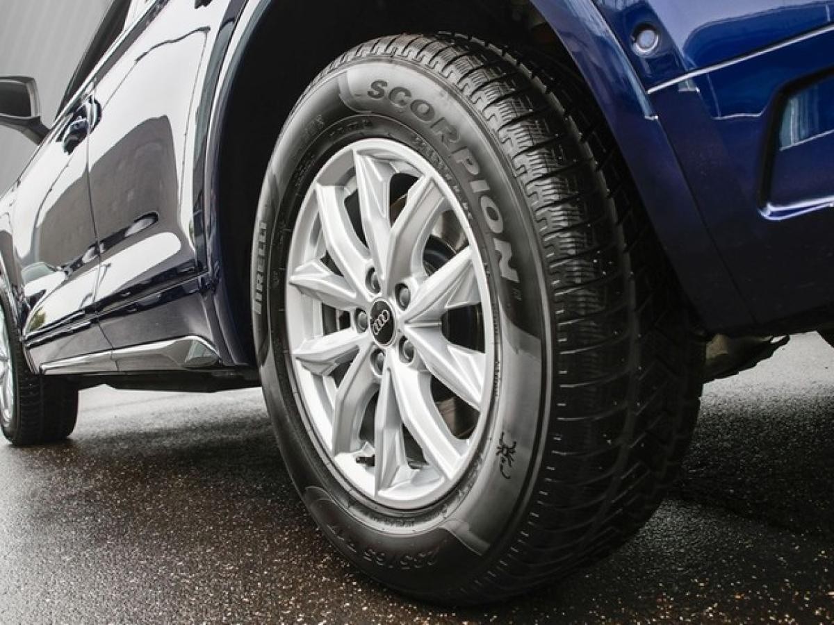 Audi Q5 40 TFSI S line Matrix AHK Panorama Kamera