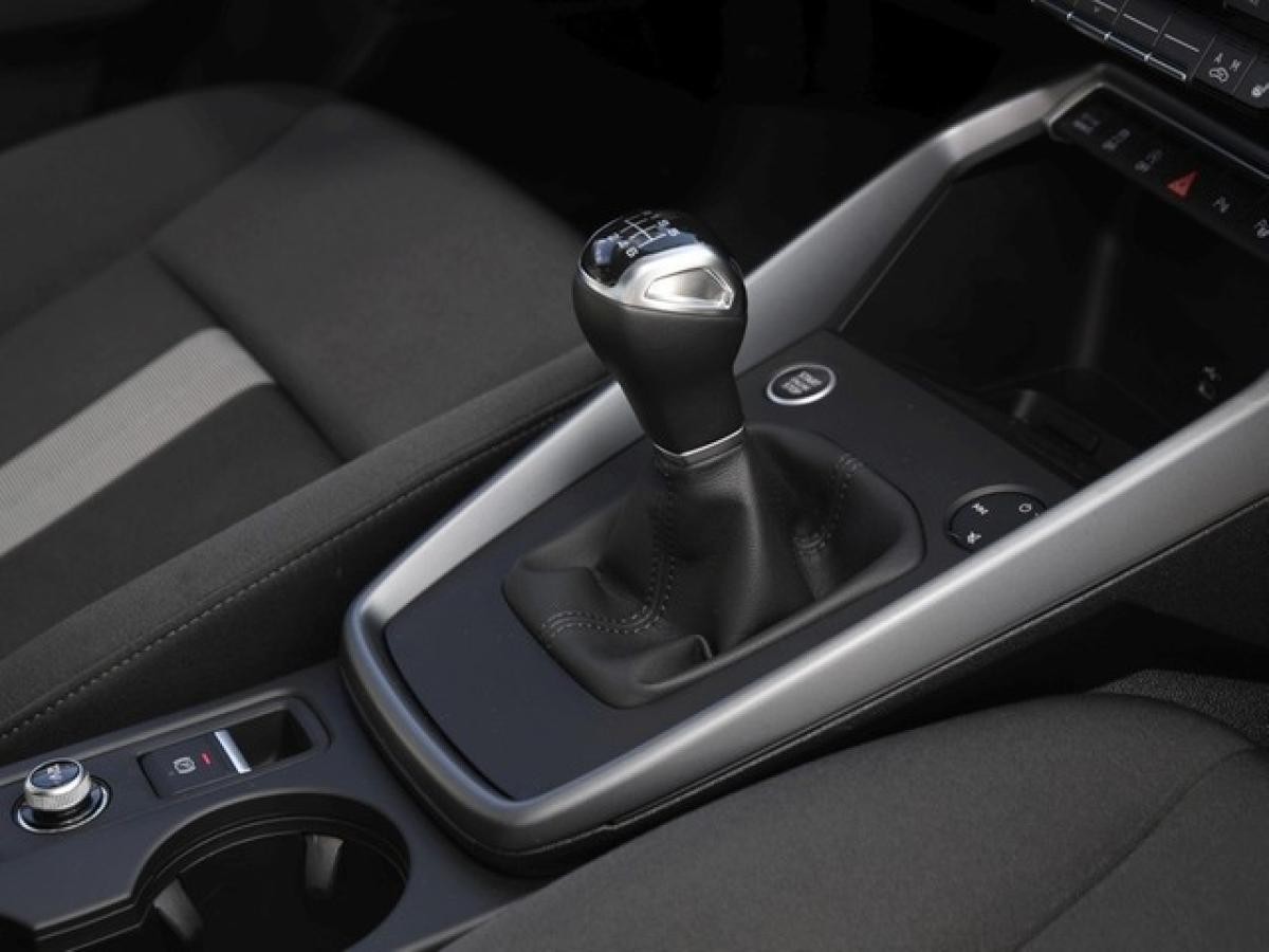 Audi A3 Sportback 30 TFSI advanced AHK Navi Virtual+