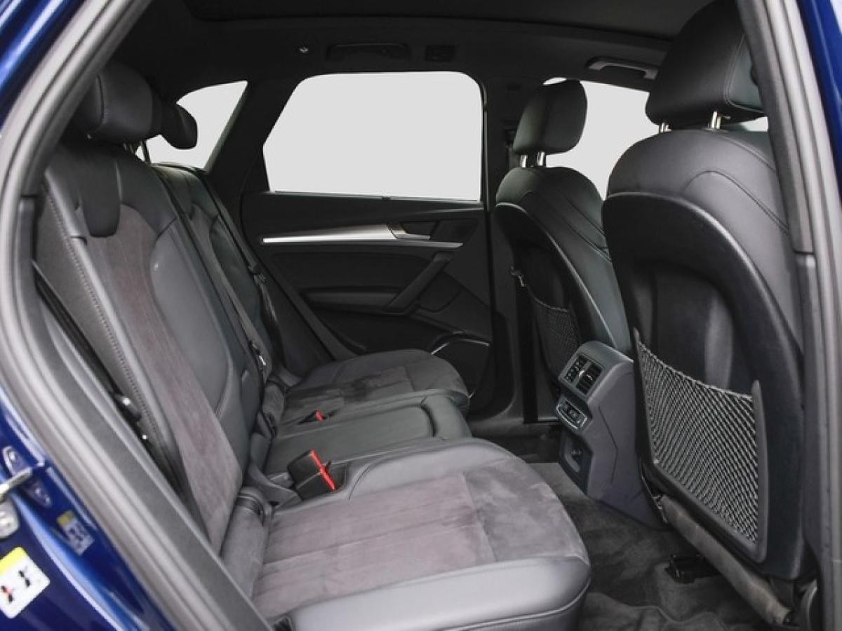 Audi Q5 40 TFSI S line Matrix AHK Panorama Kamera