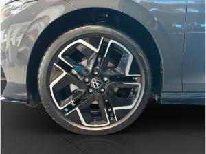 Volkswagen Golf VIII 1.5 eTSI DSG R-Line | PANO | LED |