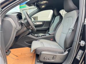 Volvo XC40 B3 Geartr. PLUS BLACK EDITION - sofort lief
