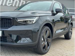 Volvo XC40 B3 Geartr. PLUS BLACK EDITION - sofort lief