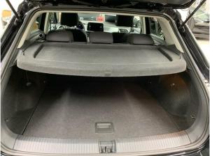 Volkswagen T-Roc Life 1.0 TSI - LED Navi Einparkhilfe SHZ Front Assist DAB+ LM Kamera MFL App-Connect Digital Cockpit