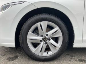 Volkswagen Golf VIII Life 1.5TSI / Navi, App, RFK, LED, ACC