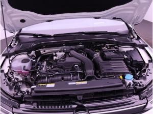 Volkswagen Golf VIII Life 1.5eTSI DSG / Navi, HuD, App, LED
