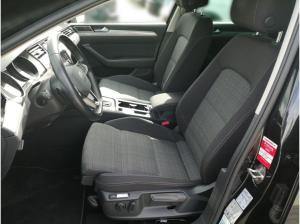 Volkswagen Passat Variant Business 2.0 TDI DSG / Navi, LED